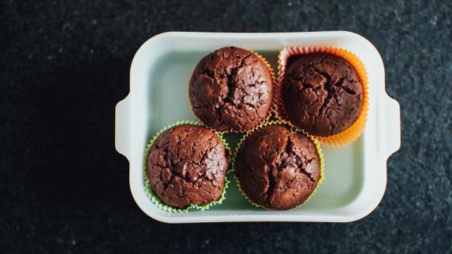 Vienkāršie šokolādes mafini attēls